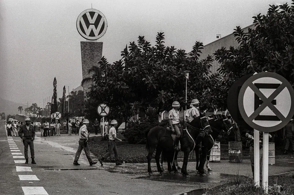 Repressão da greve da Wolks, 1978, ßnao Bernardo do Campo, Sp, Brasil