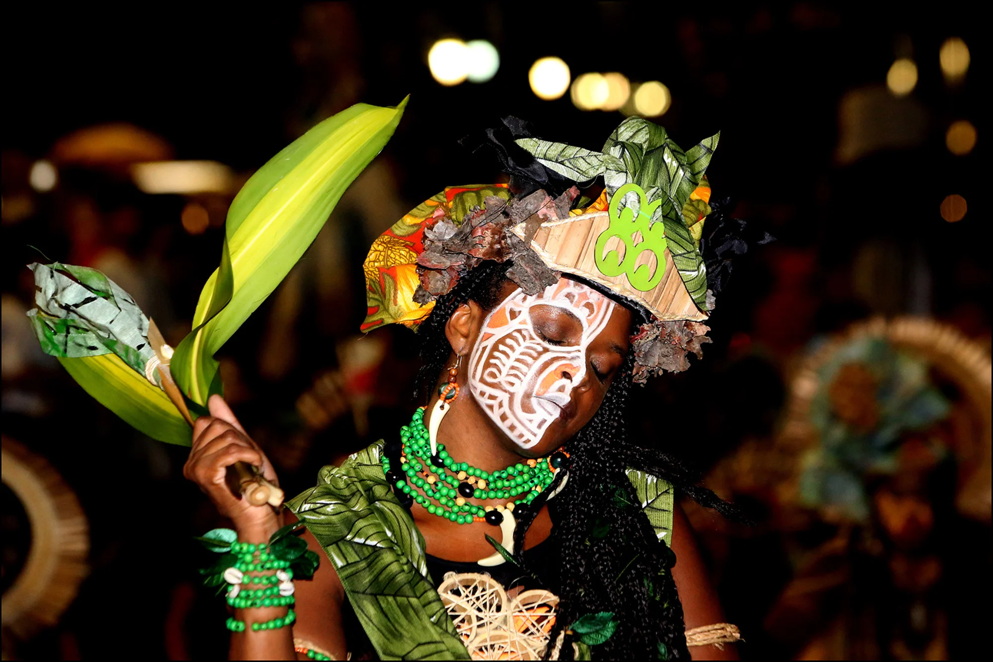 São Paulo  ( SP ) 01/03/2019 - Carnaval 2019 - 15° Cortejo do Bloco Afro Ilú Obá de Min com " Negras Vozes tempos de alakan ", pelas ruas do centro. Na foto,    . Foto, Eliária Andrade