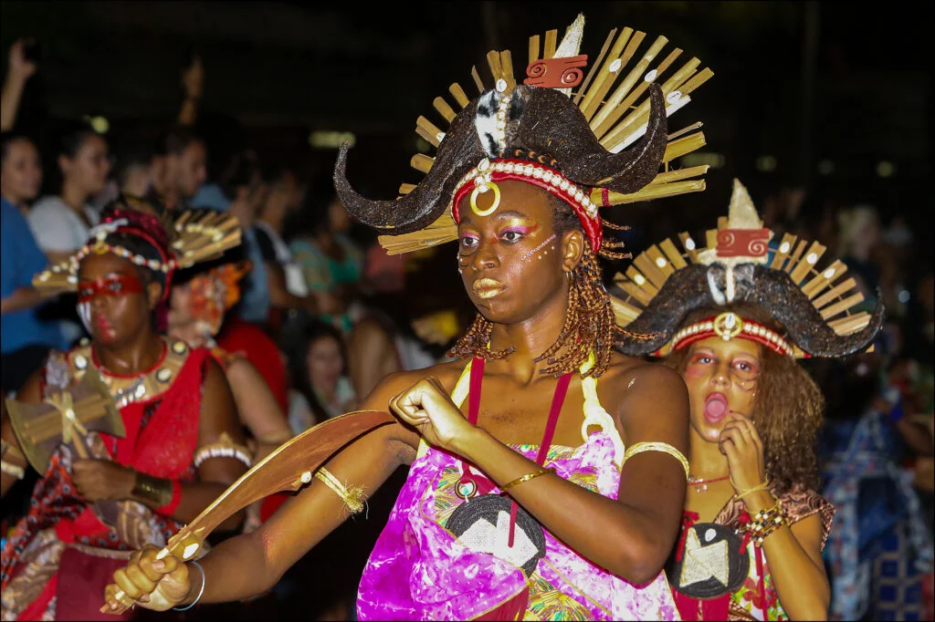 São Paulo  ( SP ) 01/03/2019 - Carnaval 2019 - 15° Cortejo do Bloco Afro Ilú Obá de Min com " Negras Vozes tempos de alakan ", pelas ruas do centro. Na foto,    . Foto, Eliária Andrade