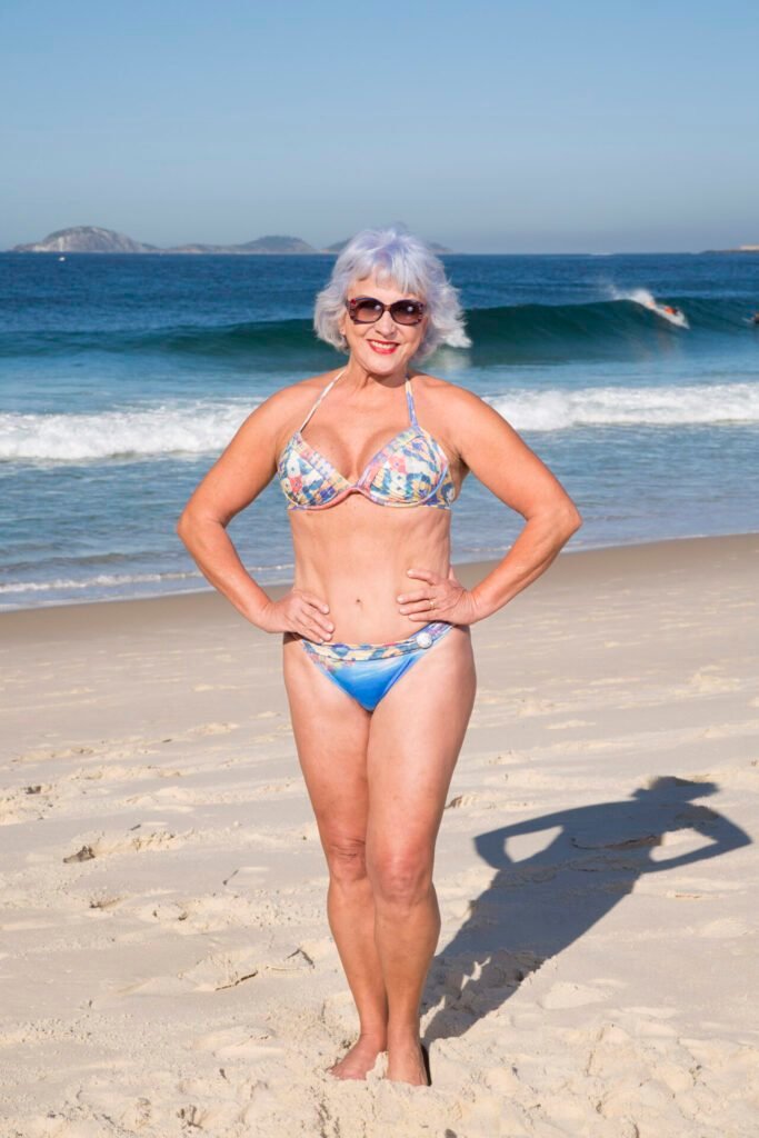 Senhoras de Biquíni. Dayse Brasil, 63 anos. Foto Simone Marinho.