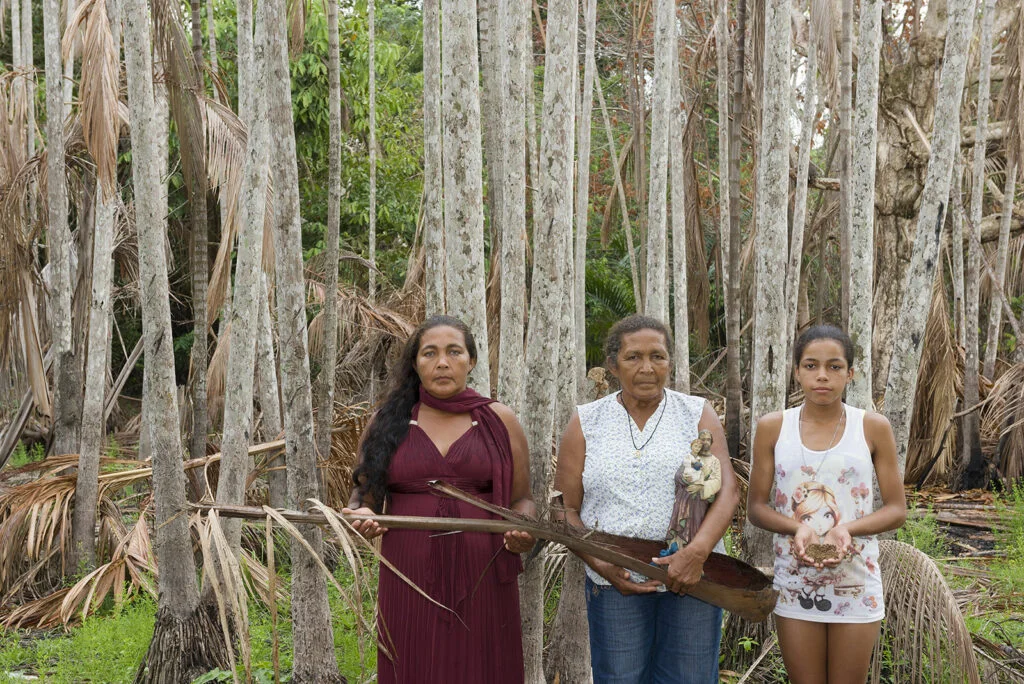 Maria Dalva, Maria Helena e Larissa