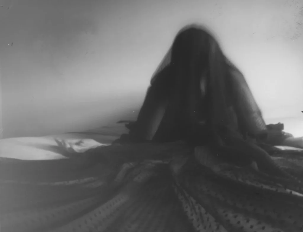 Cassia Xavier-Corpo de luto-03