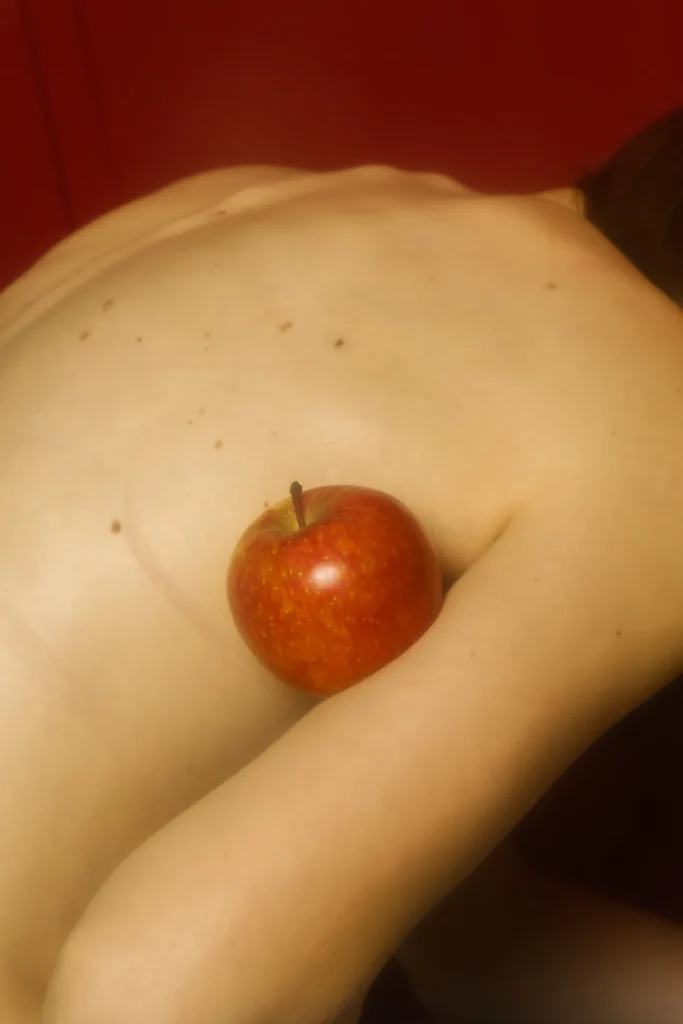 Larissa Mattos - O Corpo e a Natureza 01