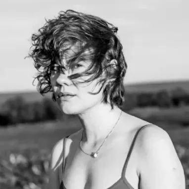 Luiza Kons-retrato